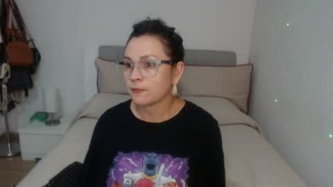 Snapshot of sophie_lopez1 chatting on 21, 6, 2026 Sofa online show from 21, 6, 2026