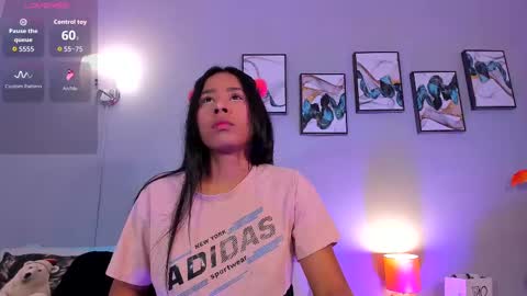 sophie_w1 online show from 24, 11, 2025