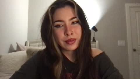 Sophie Belle online show from 19, 11, 2025