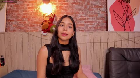 Snapshot of sophiebenson_ chatting on 19, 12, 2024 Sophie online show from 19, 12, 2024