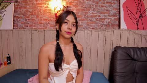 Snapshot of sophiebenson_ chatting on 31, 12, 2024 Sophie online show from 31, 12, 2024