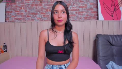 Snapshot of sophiebenson_ chatting on 31, 1, 2025 Sophie online show from 31, 1, 2025