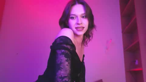 Snapshot of sophiediamond_x chatting on 24, 11, 2025 sophiediamond_x online show from 24, 11, 2025