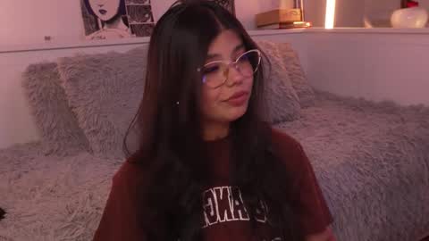 Sophiee  online show from 25, 3, 2026