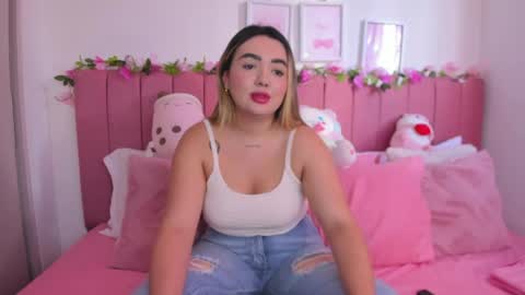 sophiee rosee online show from 4, 4, 2026