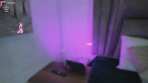 Snapshot of sophiee_smith chatting on 14, 7, 2026 Sophie online show from 14, 7, 2026