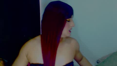 Snapshot of sophiehillsxo chatting on 28, 10, 2025 sophiehillsxo online show from 28, 10, 2025