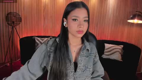 Sophie Houston online show from 14, 4, 2026