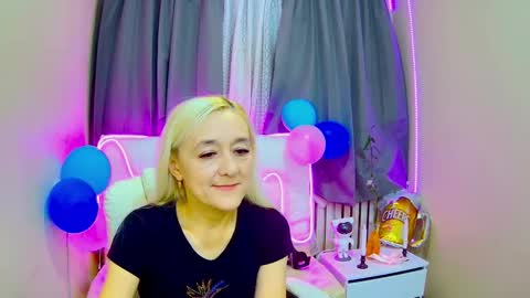 sophiekittyy online show from 2, 10, 2025