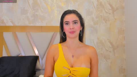 Snapshot of sophiekozlov chatting on 8, 2, 2025 Sophie online show from 8, 2, 2025