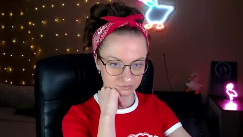 Snapshot of sophieleroux chatting on 30, 4, 2026 sophieleroux online show from 30, 4, 2026