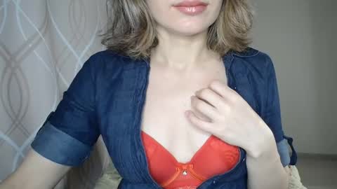 Sophiemisss online show from 7, 11, 2025