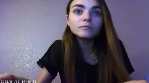 Sophie and my bestie Mandy    online show from 12, 1, 2025