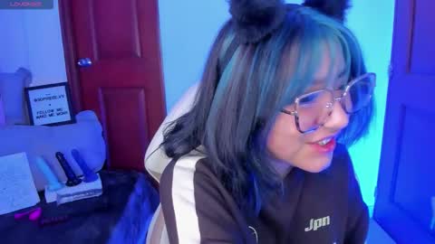   Sophie  online show from 9, 2, 2026