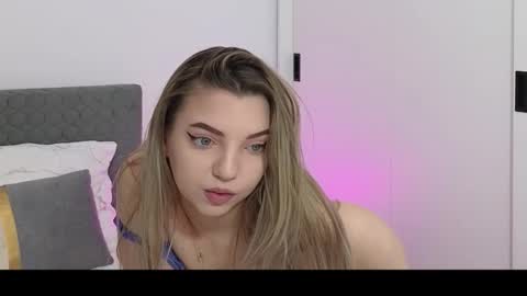 Snapshot of sophiewild1_ chatting on 3, 2, 2026 SophieWild online show from 3, 2, 2026