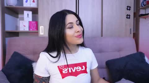 Sophiie online show from 27, 3, 2026