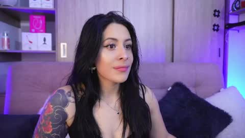 Sophiie online show from 10, 4, 2026