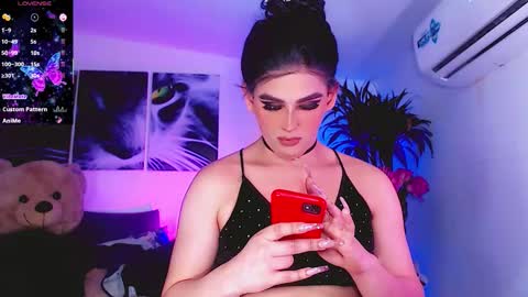 Snapshot of sophiieesweet chatting on 1, 12, 2025 Sophie Sweet online show from 1, 12, 2025