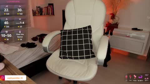 Snapshot of sophyamiller_15 chatting on 3, 12, 2024 Sophy online show from 3, 12, 2024