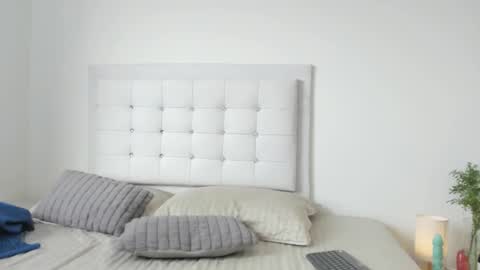 Sofia  online show from 6, 11, 2025