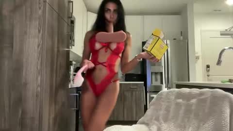 soprettyithurts69 online show from 4, 11, 2025