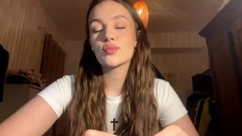 Snapshot of sorbetshiver chatting on 7, 6, 2026 Anna online show from 7, 6, 2026