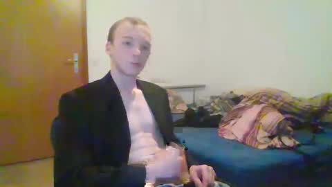 soumi854640 online show from 1, 1, 2025