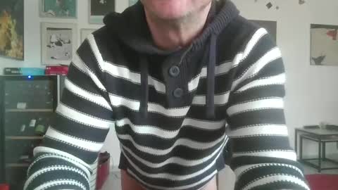 soumisanal2013 online show from 1, 2, 2025