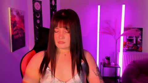 Snapshot of sour_cherry_ chatting on 1, 5, 2026 Jennie online show from 1, 5, 2026