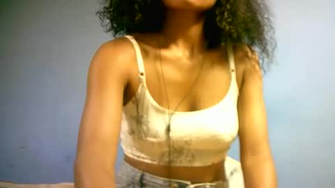 Snapshot of sourayaa chatting on 4, 4, 2026 sourayaa online show from 4, 4, 2026