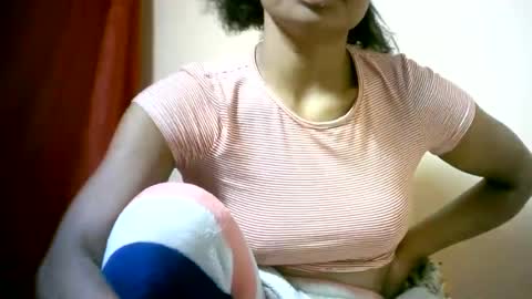 Snapshot of sourayaa chatting on 4, 7, 2026 sourayaa online show from 4, 7, 2026