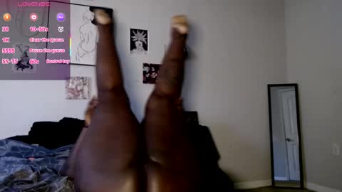 Snapshot of southerngothgoddess chatting on 16, 11, 2025 SG online show from 16, 11, 2025