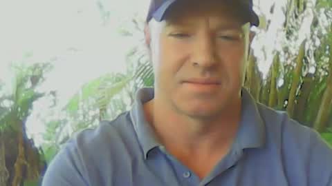 soveryhandsome online show from 14, 4, 2026