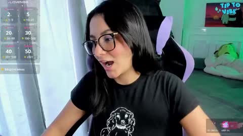 Lili online show from 9, 3, 2025