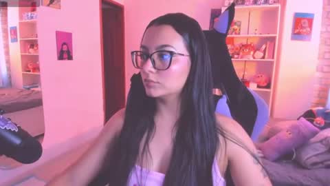 Snapshot of soy___lili chatting on 12, 7, 2026 Lili online show from 12, 7, 2026