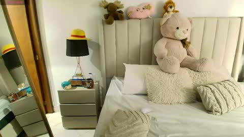Snapshot of soyhinata__ chatting on 8, 4, 2026 Adeline independent model online show from 8, 4, 2026