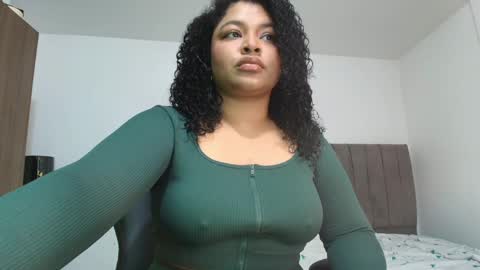Snapshot of soynerea chatting on 4, 6, 2026 online show from 4, 6, 2026