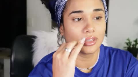 You want to talk to me more personal follow me in My Channel VIP  50 the discount       online show from 25, 9, 2025