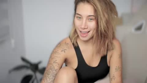 Snapshot of soytulu_ chatting on 15, 2, 2025 brisa s online show from 15, 2, 2025