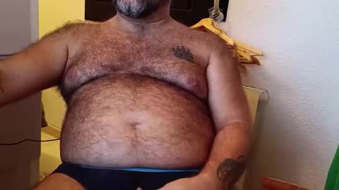 Snapshot of spain_bear chatting on 17, 10, 2025 spain_bear online show from 17, 10, 2025