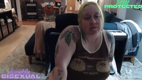 Snapshot of sparklybisexual chatting on 19, 11, 2025 sparklybisexual online show from 19, 11, 2025