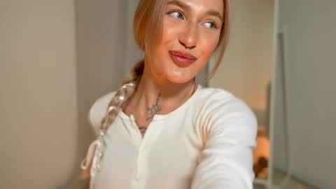 Snapshot of sparks__daisy chatting on 6, 3, 2025 DAISY online show from 6, 3, 2025