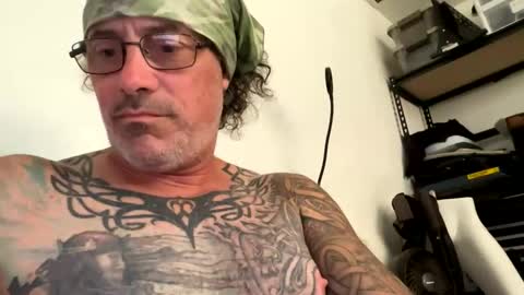 specter1972 online show from 25, 4, 2026