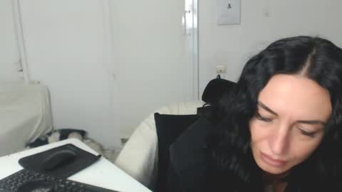 Carla online show from 3, 2, 2025