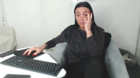 Carla online show from 26, 2, 2025