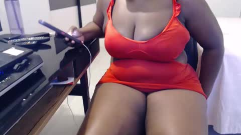Snapshot of spicychocolatestrawberry chatting on 27, 5, 2026 SPICYCHOCSTRAW online show from 27, 5, 2026