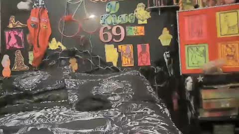 Snapshot of splashh_queen420 chatting on 24, 4, 2026 Daddy His Splash Queen online show from 24, 4, 2026