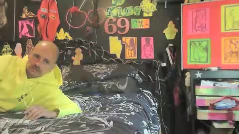 Snapshot of splashh_queen420 chatting on 25, 4, 2026 Daddy His Splash Queen online show from 25, 4, 2026