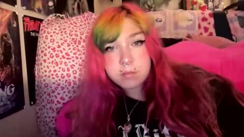 Pixie online show from 28, 4, 2026