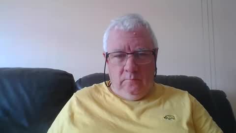 Snapshot of springtine chatting on 15, 5, 2026 springtine online show from 15, 5, 2026